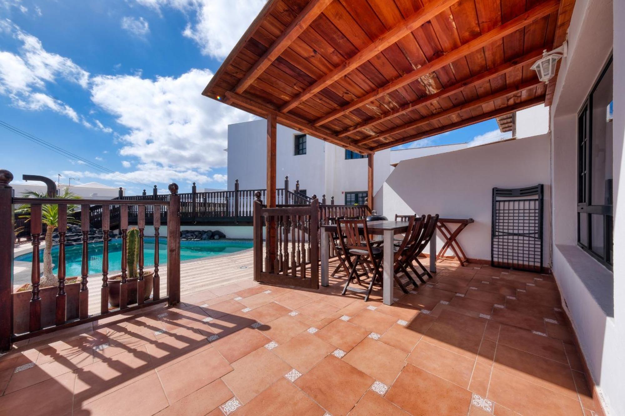 Casa Hibiscus - Shared Pool - Close To Seafront Promenade Punta Mujeres Exterior foto